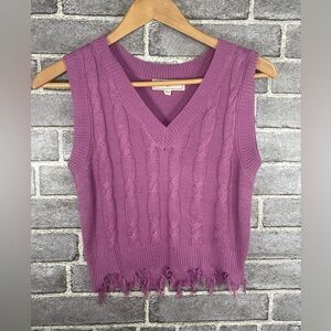 No Comment NY-LA Purple Cable Knit Sweater Vest Fringe Hem Size Small